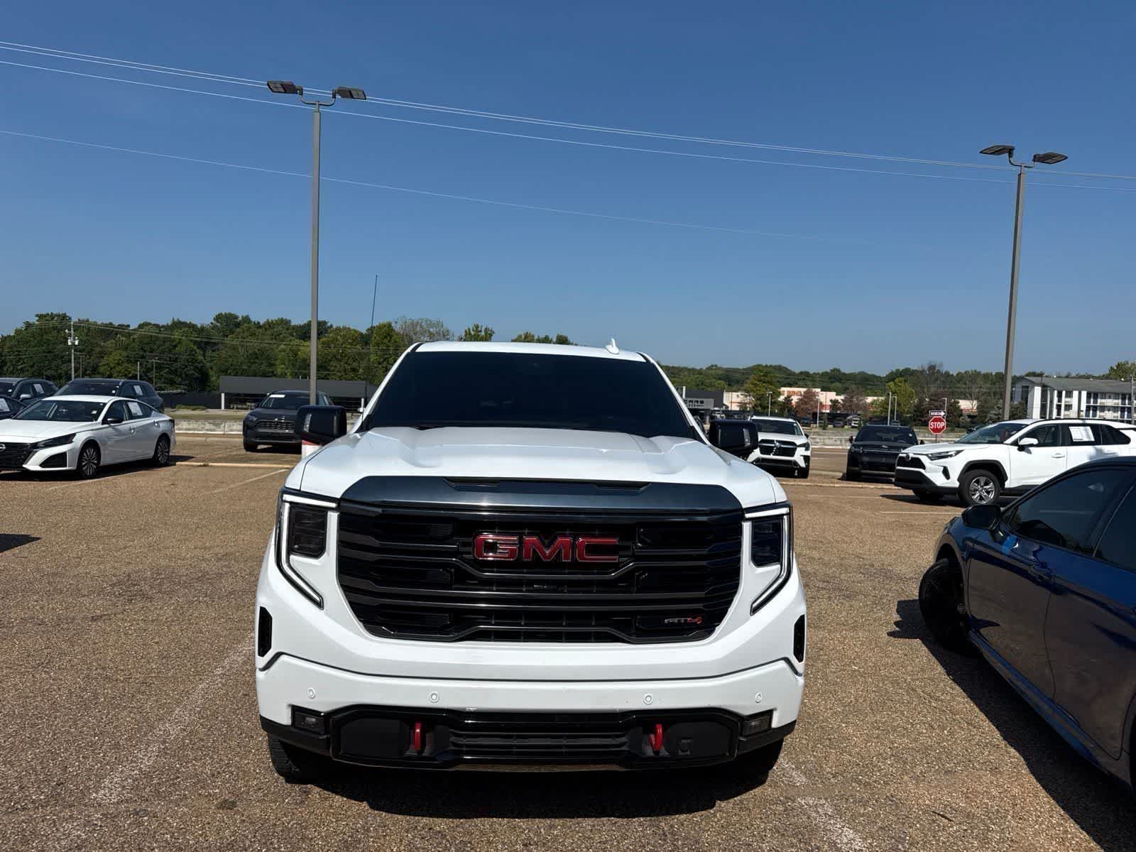 2024 GMC Sierra 1500 4WD Crew Cab 147 AT4