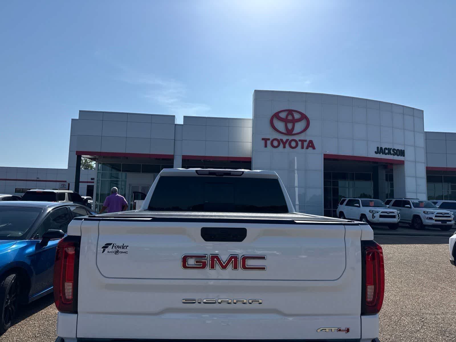 2024 GMC Sierra 1500 4WD Crew Cab 147 AT4