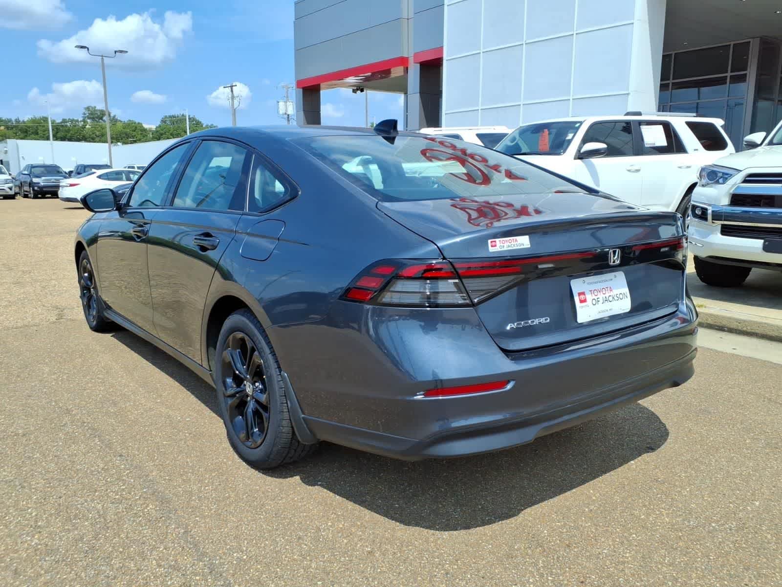 2025 Honda Accord SE CVT