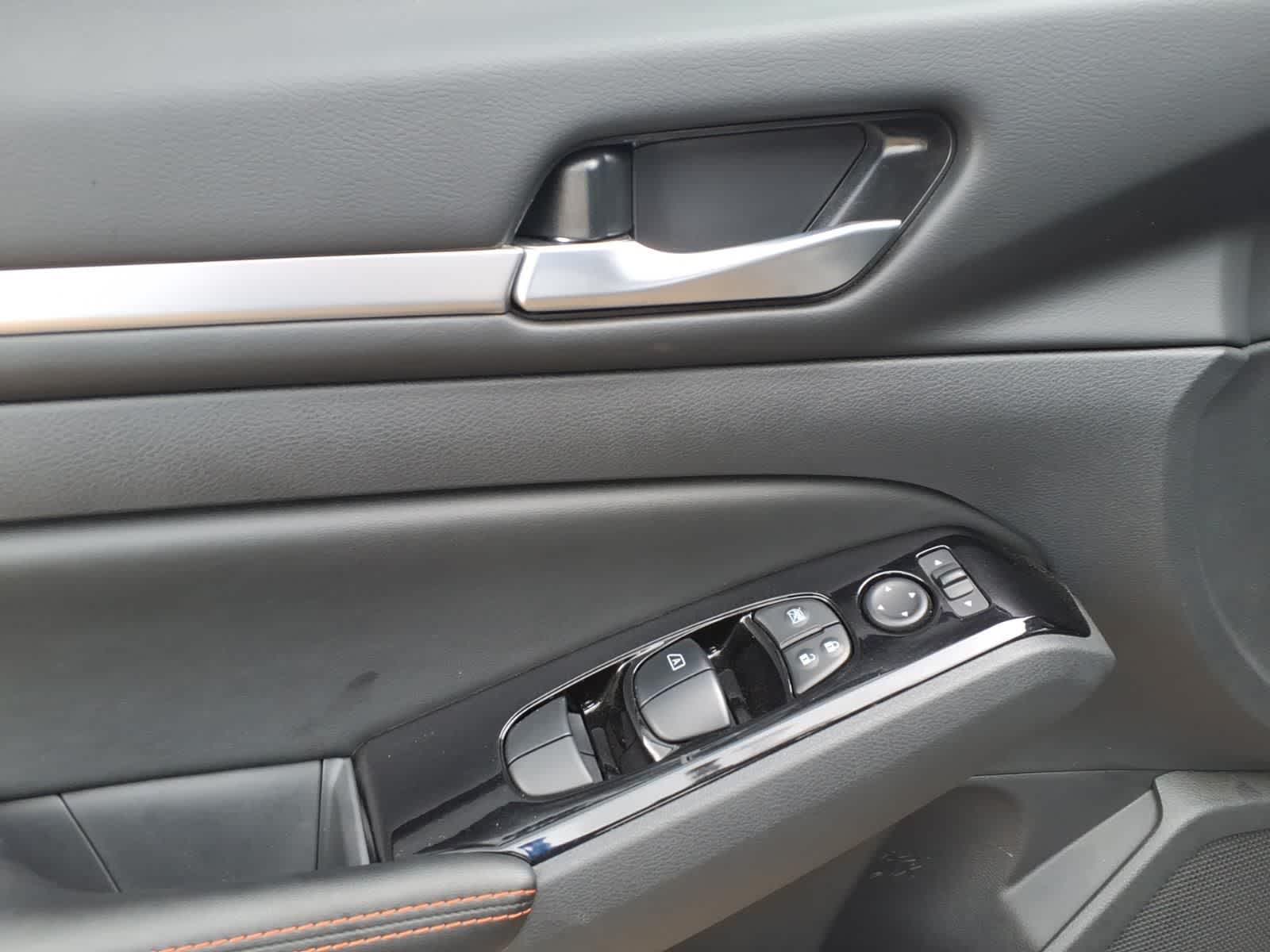 2025 Nissan Altima SR FWD