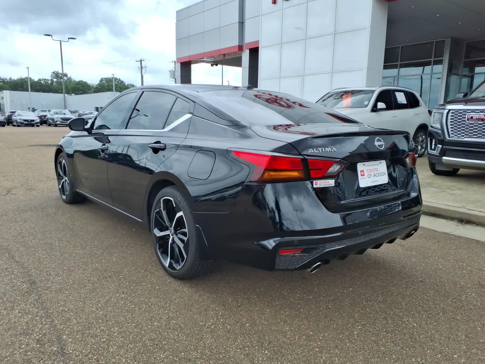 2025 Nissan Altima SR FWD