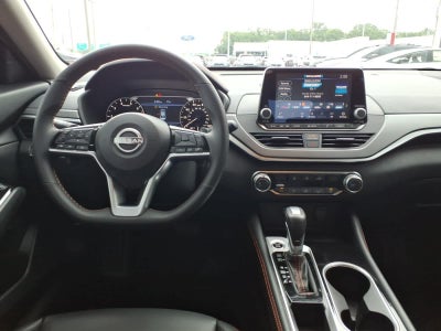 2025 Nissan Altima SR FWD