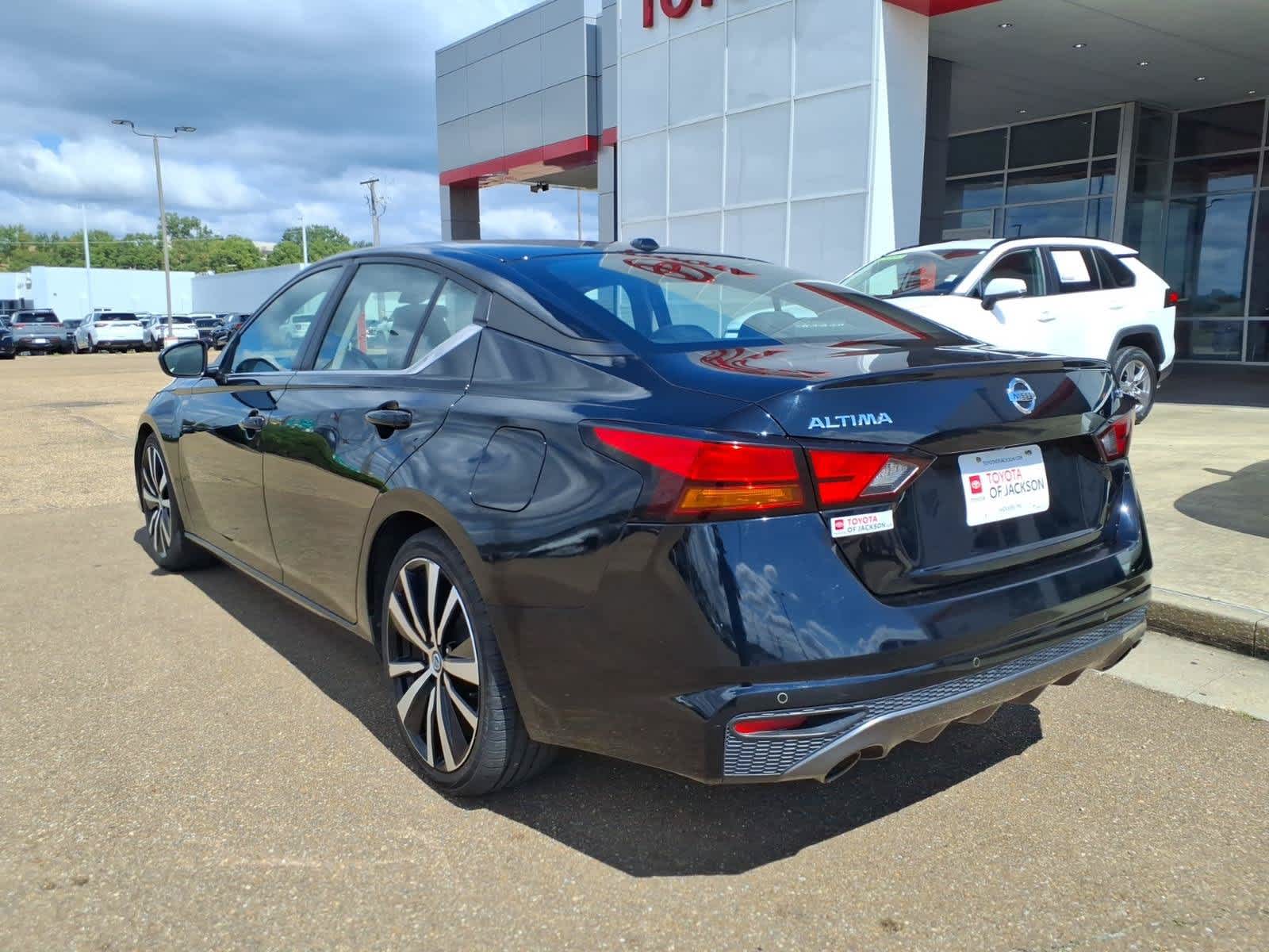 2020 Nissan Altima 2.5 SR Sedan