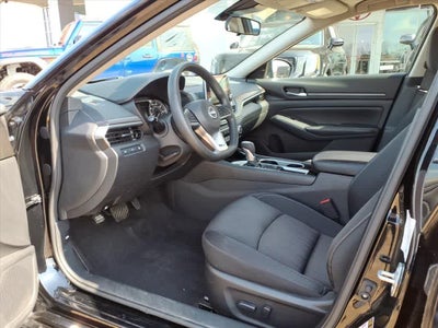 2024 Nissan Altima 2.5 SV Sedan