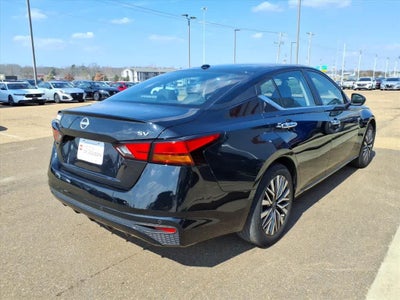 2024 Nissan Altima 2.5 SV Sedan