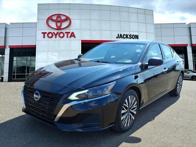 2024 Nissan Altima 2.5 SV Sedan