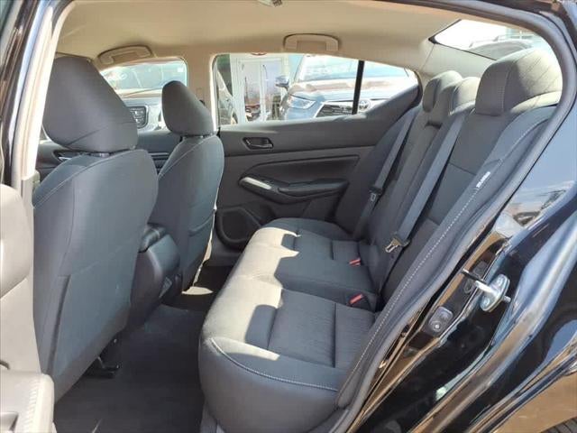 2024 Nissan Altima 2.5 SV Sedan