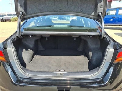 2024 Nissan Altima 2.5 SV Sedan