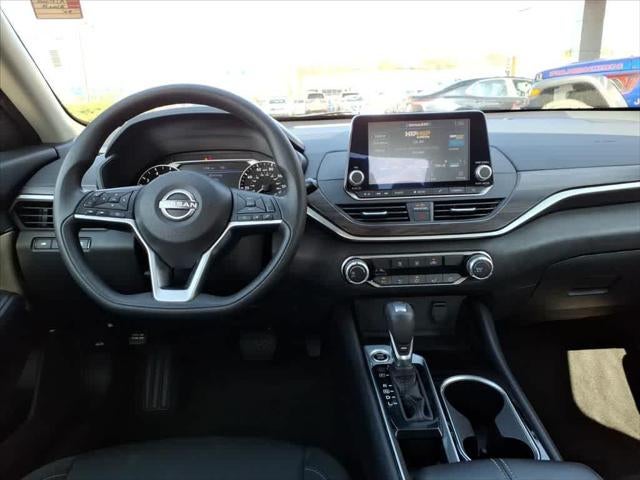 2024 Nissan Altima 2.5 SV Sedan