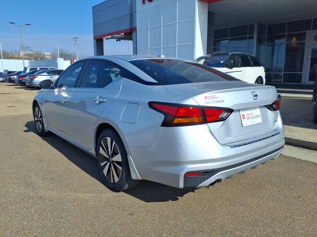 2021 Nissan Altima 2.5 SV Sedan