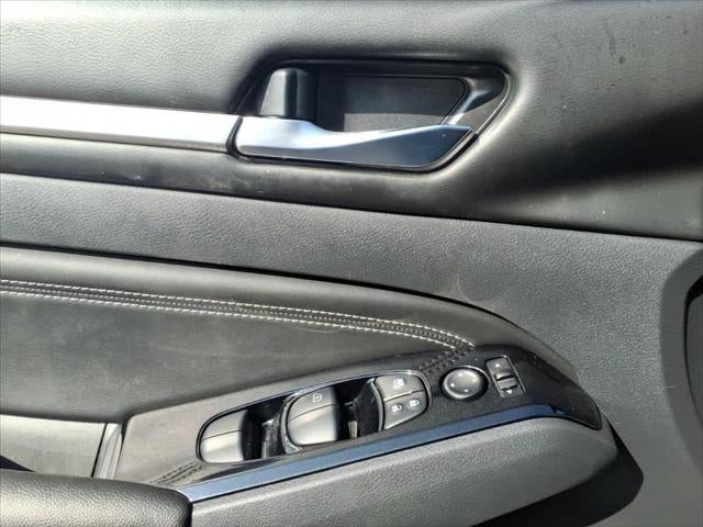 2021 Nissan Altima 2.5 SV Sedan