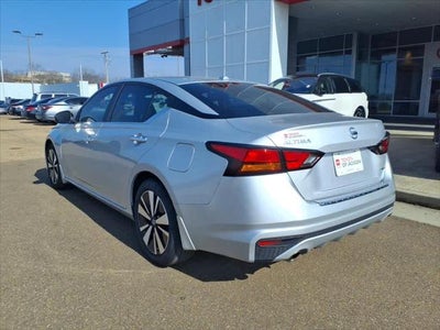 2021 Nissan Altima 2.5 SV Sedan