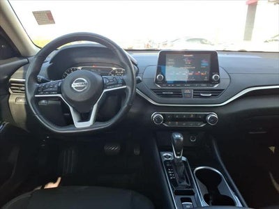 2021 Nissan Altima 2.5 SV Sedan
