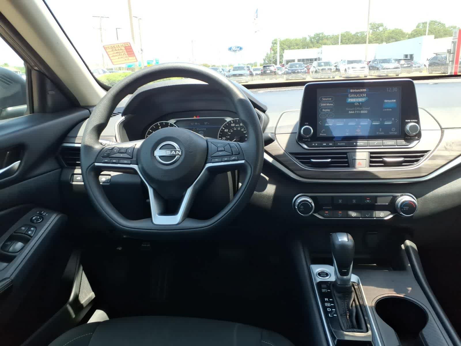 2025 Nissan Altima SV FWD