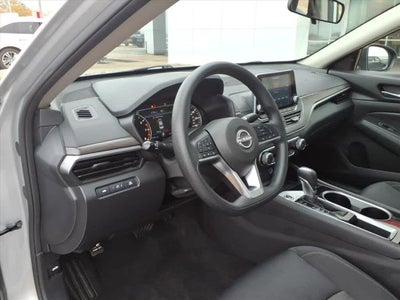 2024 Nissan Altima 2.5 SV Sedan