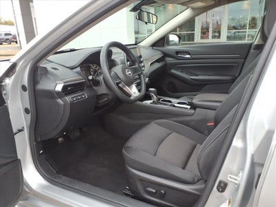 2024 Nissan Altima 2.5 SV Sedan