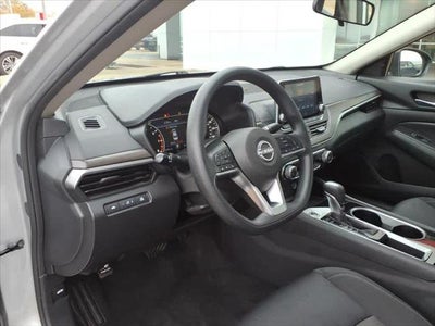 2024 Nissan Altima 2.5 SV Sedan