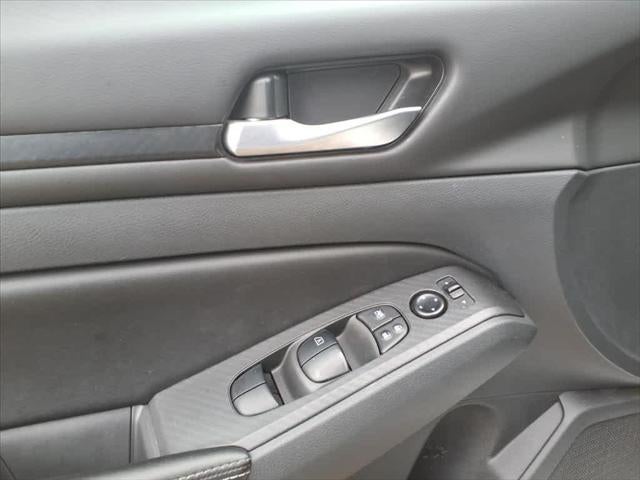 2024 Nissan Altima 2.5 SV Sedan