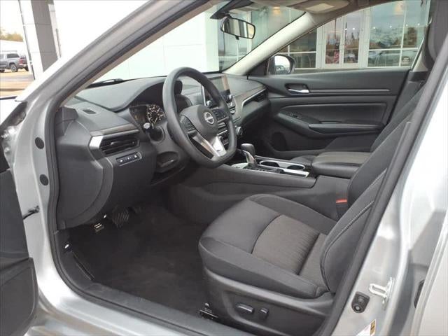 2024 Nissan Altima 2.5 SV Sedan