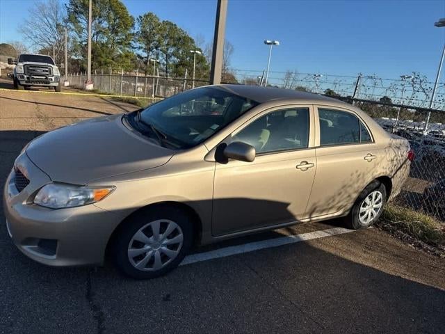 2010 Toyota Corolla 4dr Sdn Auto LE