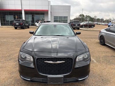 2019 Chrysler 300 Touring RWD