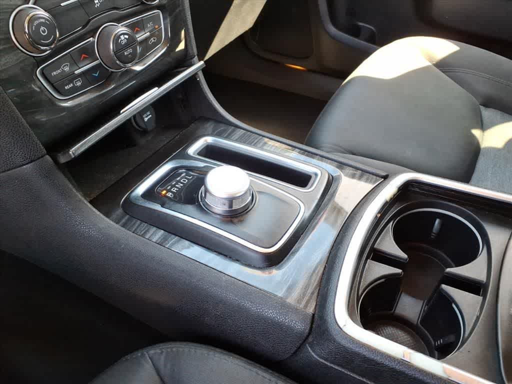 2019 Chrysler 300 Touring RWD