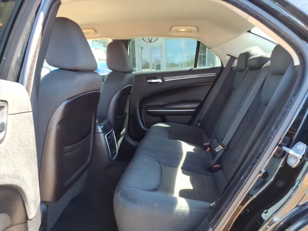 2019 Chrysler 300 Touring RWD