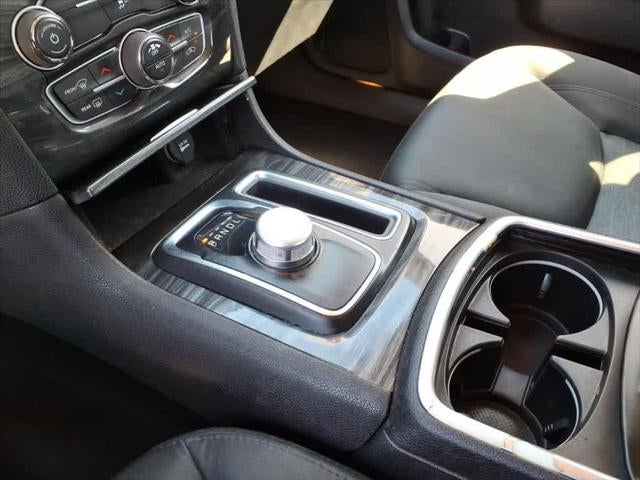 2019 Chrysler 300 Touring RWD