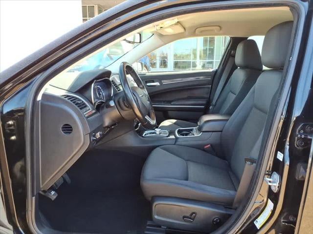 2019 Chrysler 300 Touring RWD