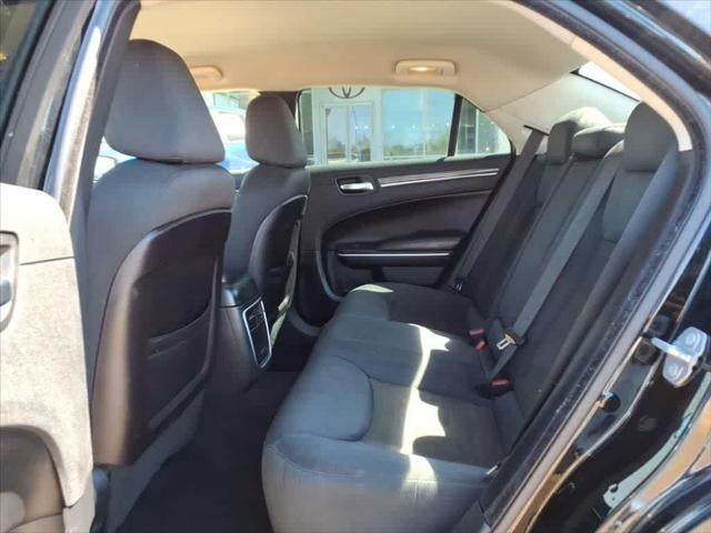 2019 Chrysler 300 Touring RWD