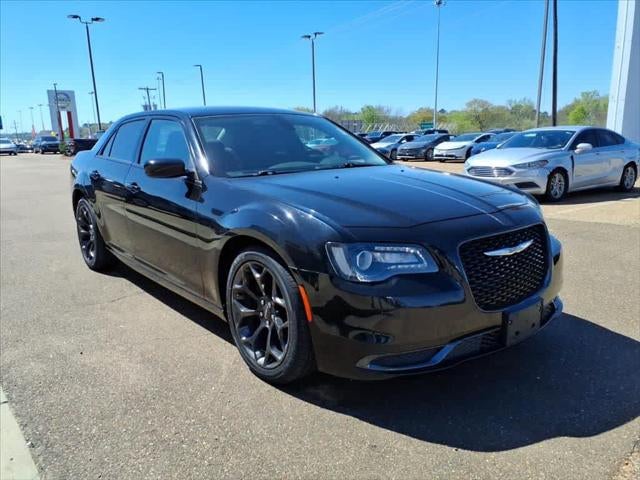 2019 Chrysler 300 Touring RWD