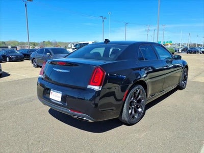 2019 Chrysler 300 Touring RWD