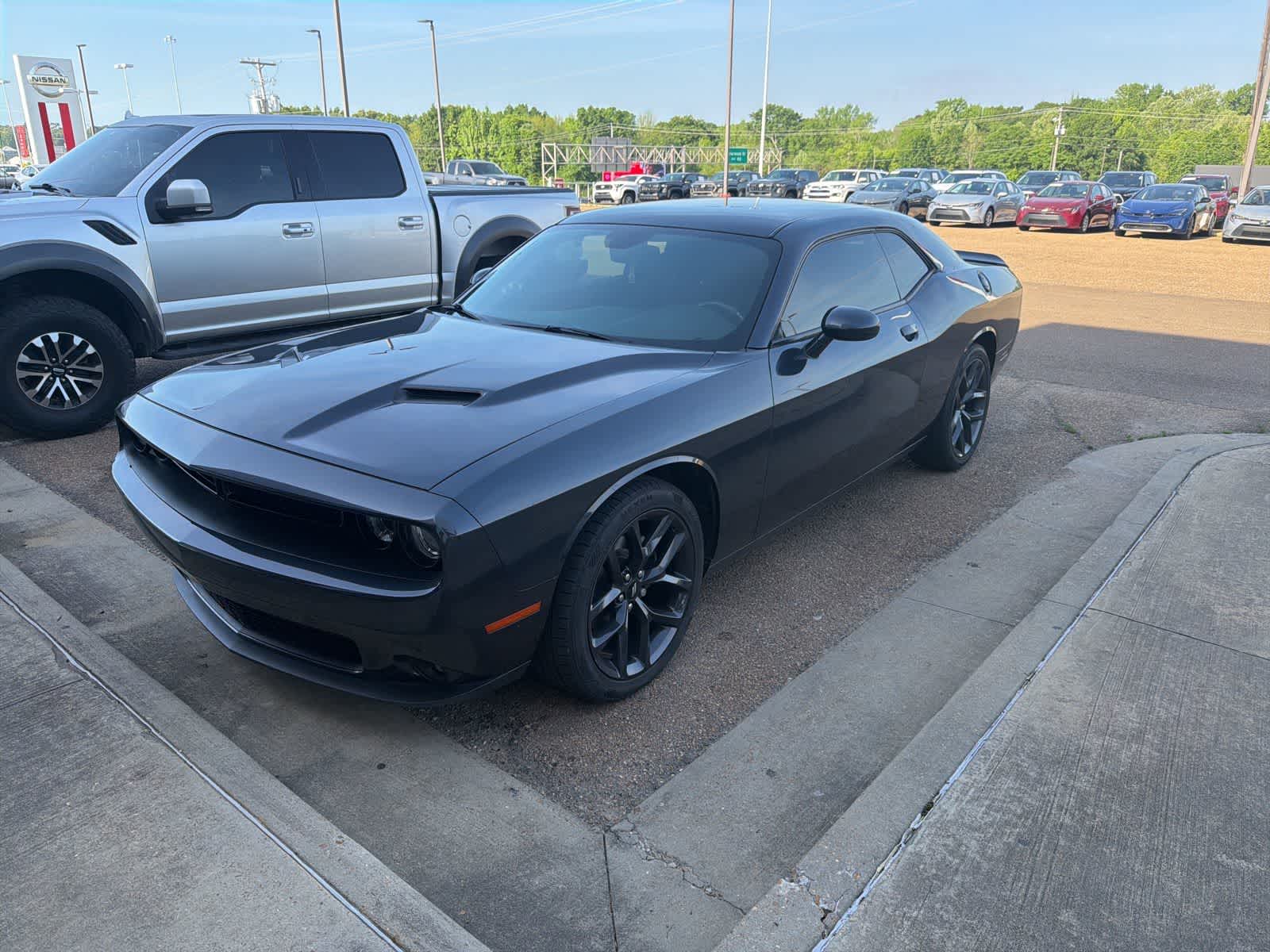 2019 Dodge Challenger SXT RWD