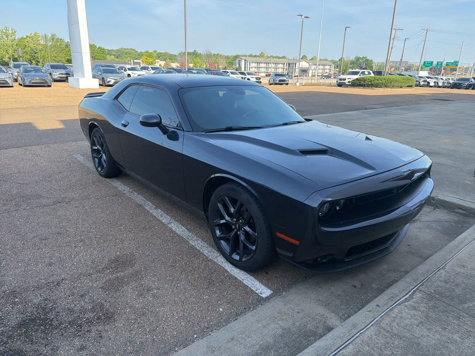 2019 Dodge Challenger SXT RWD