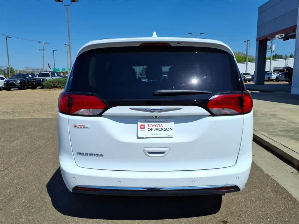 2019 Chrysler Pacifica Touring L Plus FWD