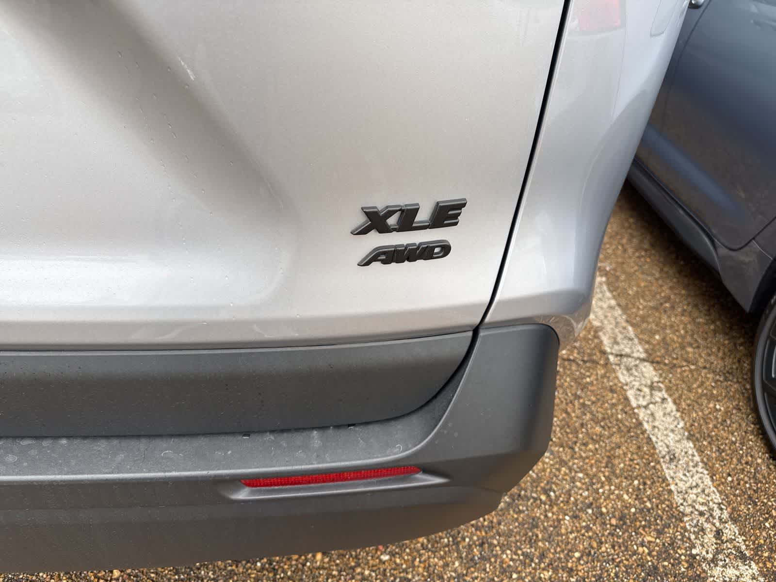 2024 Toyota RAV4 XLE Premium AWD