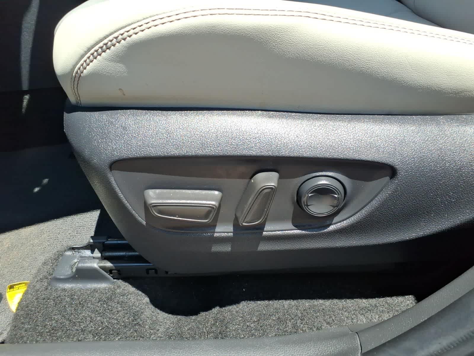 2025 Toyota RAV4 XLE Premium FWD