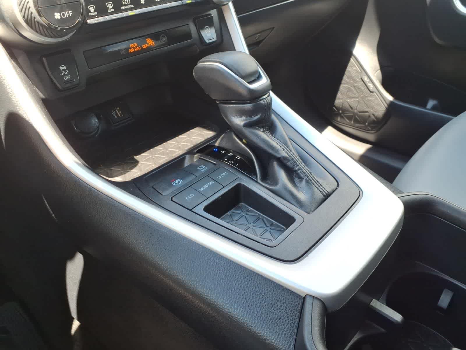 2025 Toyota RAV4 XLE Premium FWD