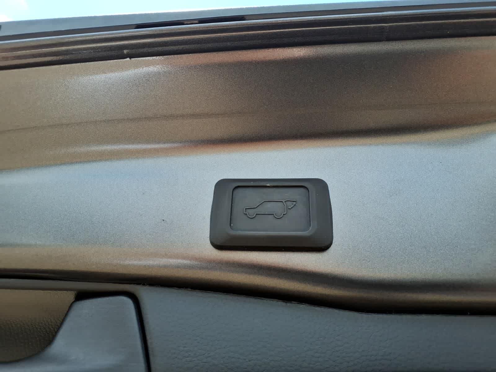 2025 Toyota RAV4 XLE Premium FWD