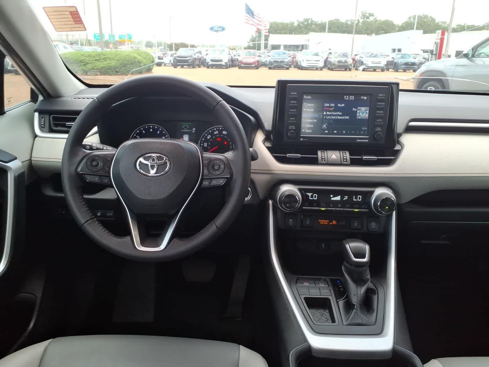 2022 Toyota RAV4 XLE Premium FWD