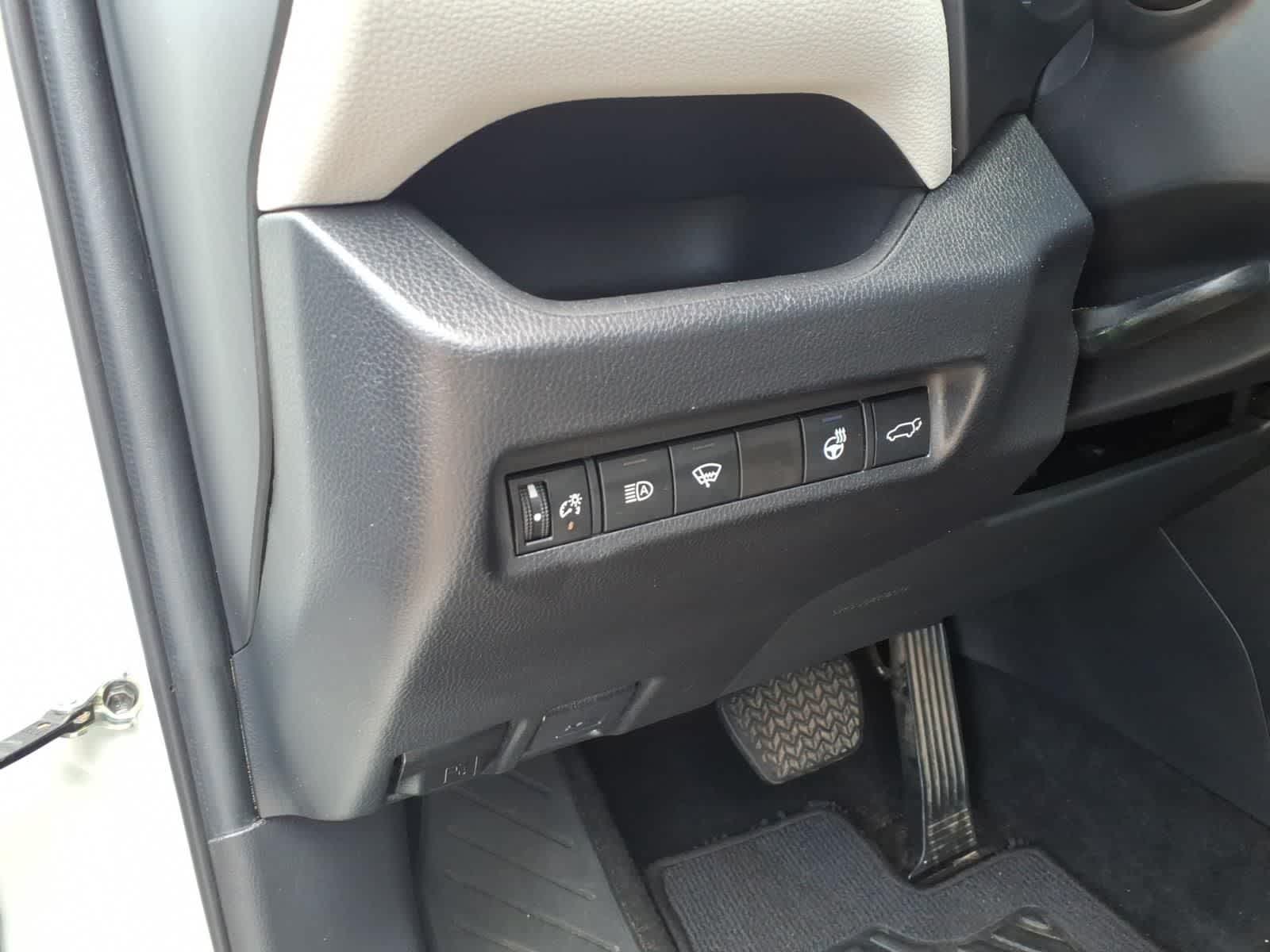 2022 Toyota RAV4 XLE Premium FWD