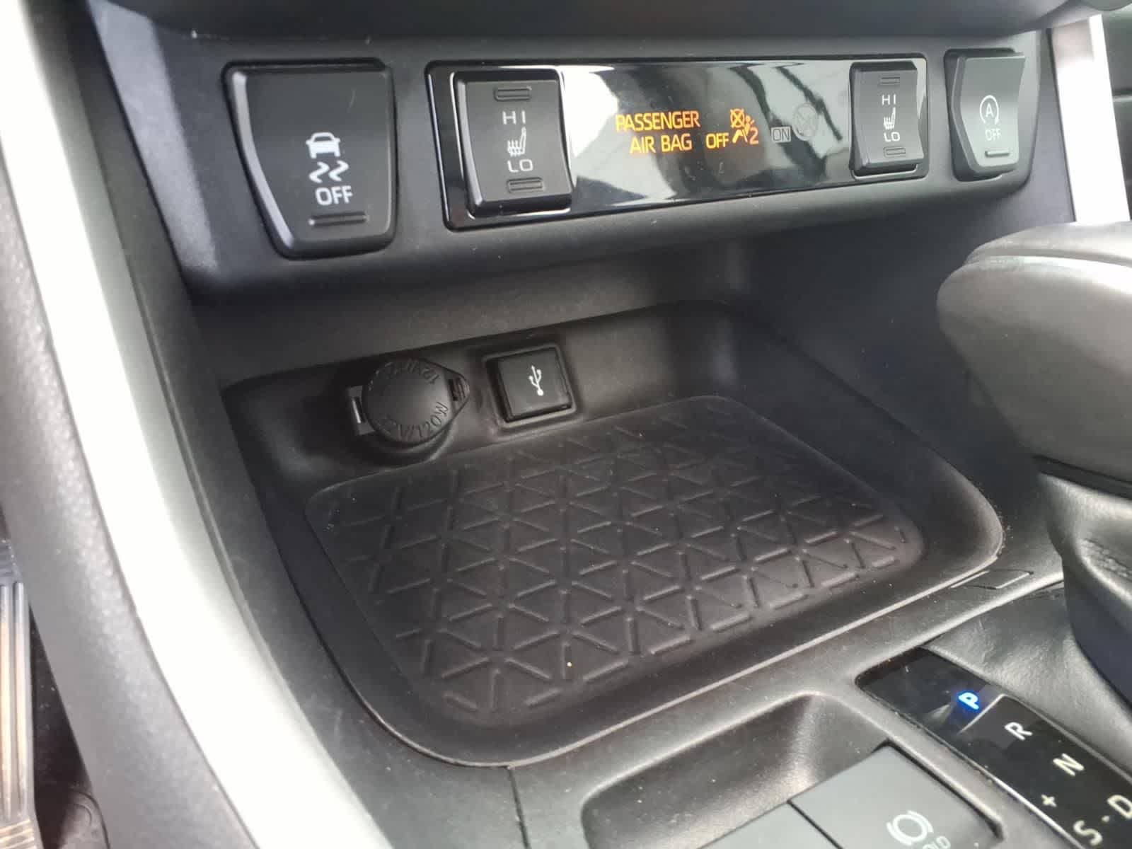 2022 Toyota RAV4 XLE Premium FWD