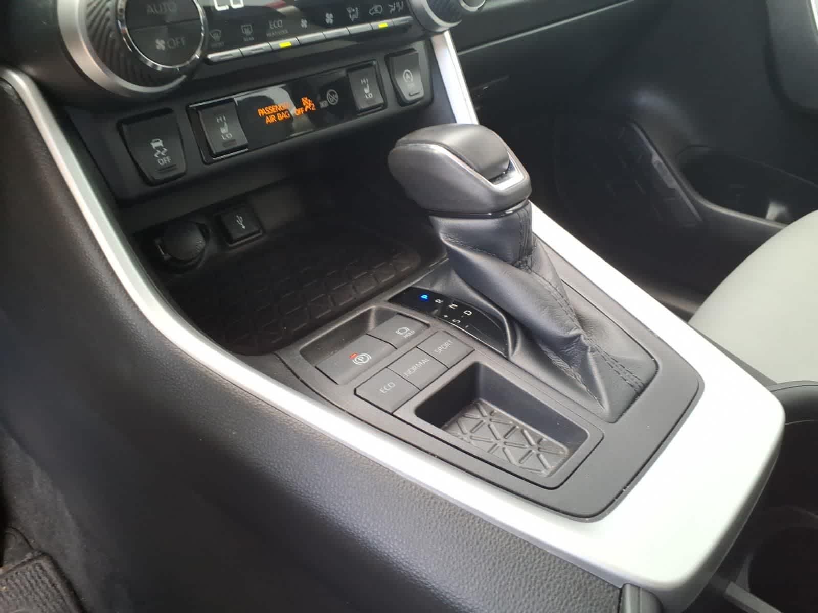 2022 Toyota RAV4 XLE Premium FWD