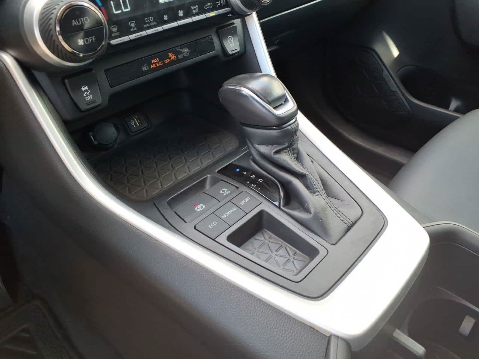 2023 Toyota RAV4 XLE Premium FWD