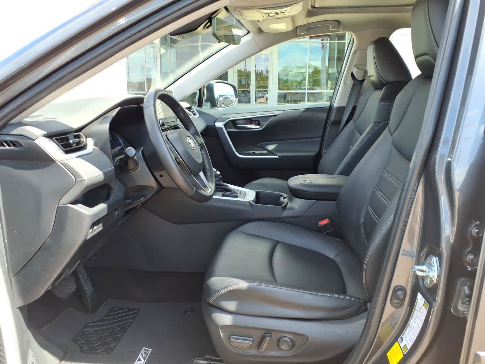 2023 Toyota RAV4 XLE Premium FWD