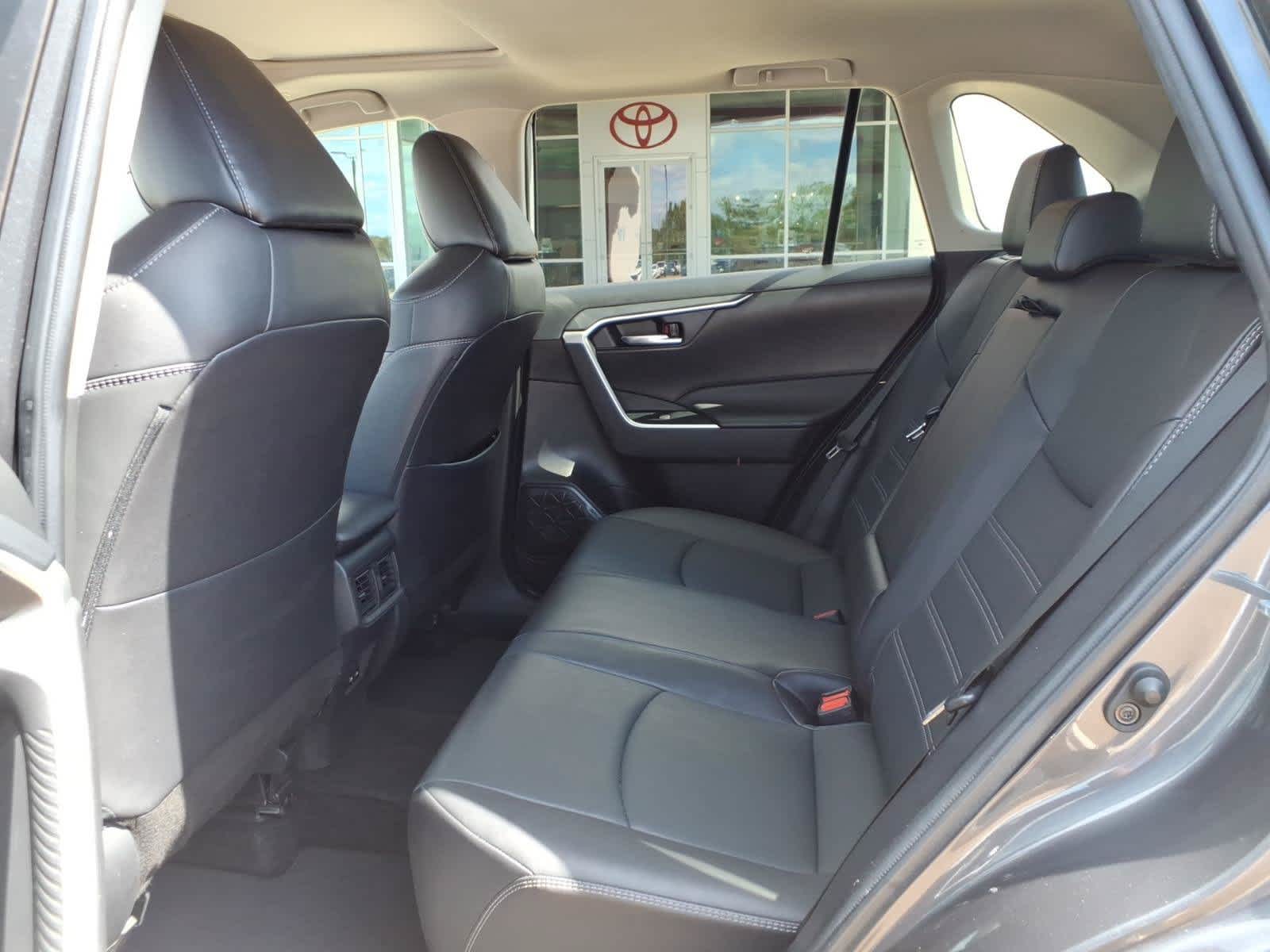 2023 Toyota RAV4 XLE Premium FWD