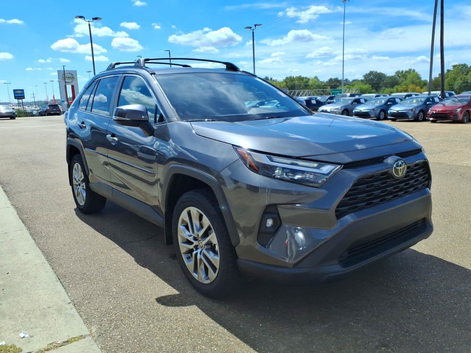 2023 Toyota RAV4 XLE Premium FWD