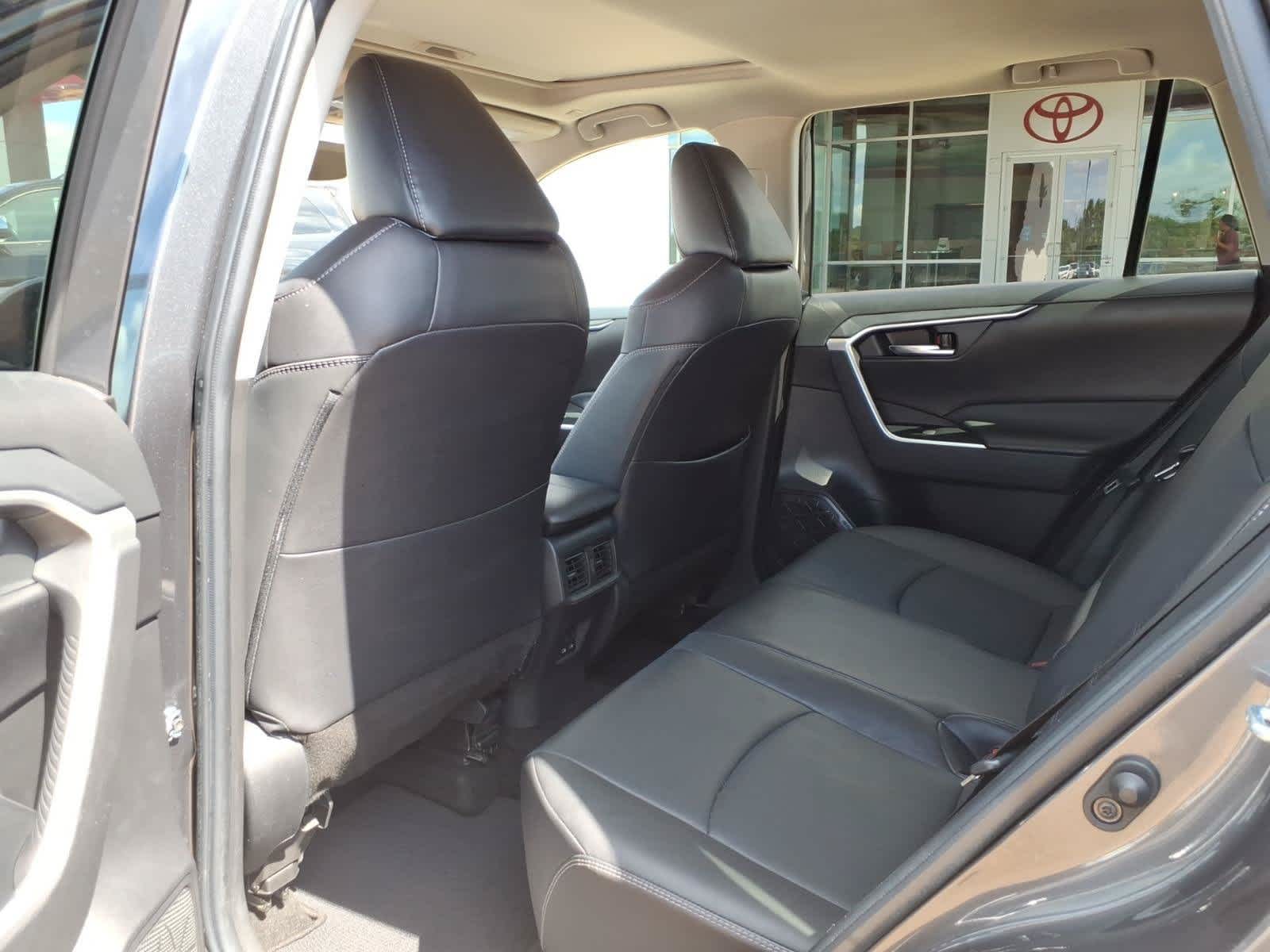 2023 Toyota RAV4 XLE Premium FWD