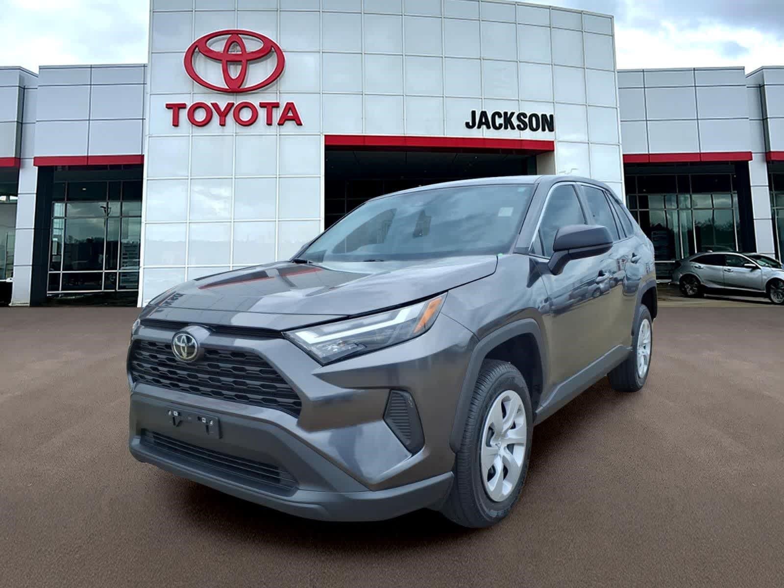 2024 Toyota RAV4 LE AWD's photo