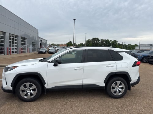 2020 Toyota RAV4 LE FWD